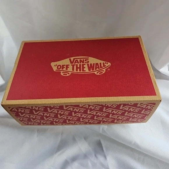 VANS Lowland CC Unisex US W10/ M8.5 TENNIS SHOE VN000BWBWRQ white/red/grey - Picture 3 of 10